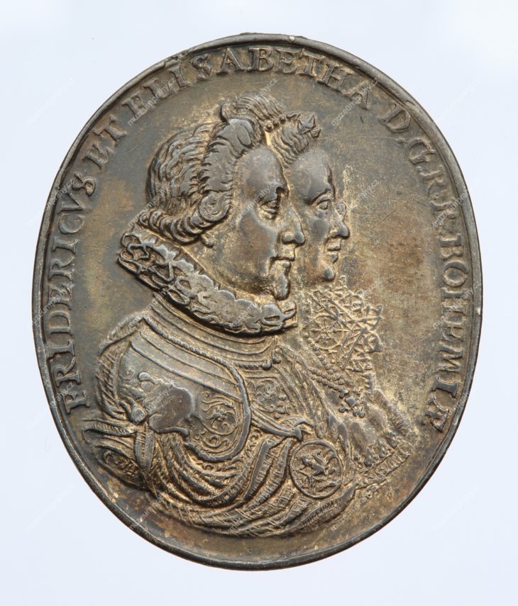 Oválná medaile na počest korunovace českého krále Fridricha Falckého a jeho choti Alžběty, Norimberk, Christian Maler, stříbro, 1619, MMP H 17.111