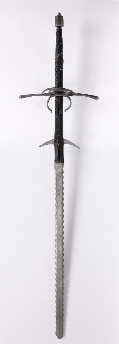 Dvouruční meč (šaršoun/rutlník), železo, 16. století, MMP H 7.897